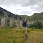 Glenfinnan met zicht op het viaduct bekend uit Harry Potter waar de Zweinstein Express op reed